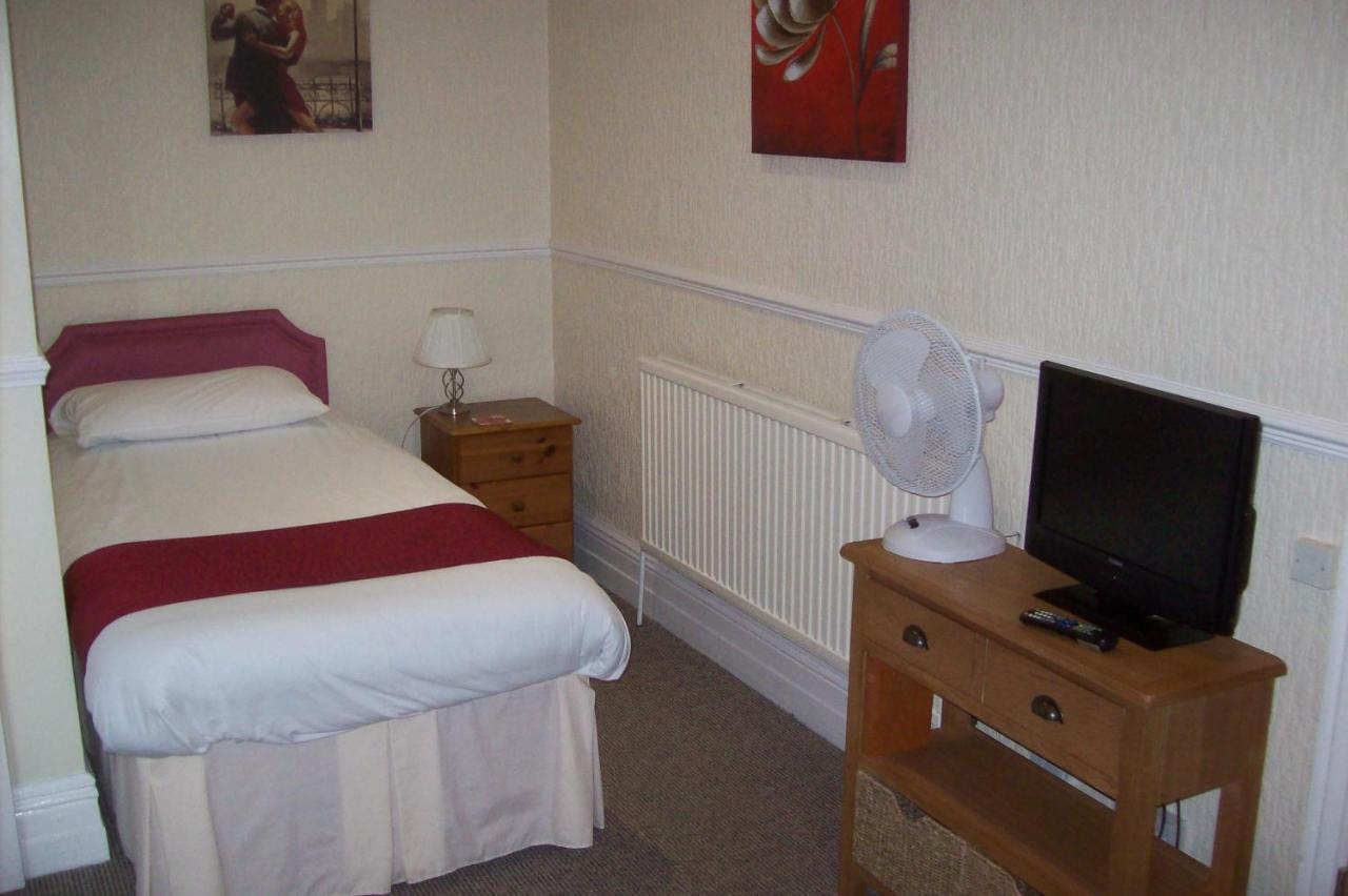 Avalon Guest Accommodation Great Yarmouth Exteriör bild