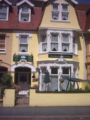 Avalon Guest Accommodation Great Yarmouth Exteriör bild