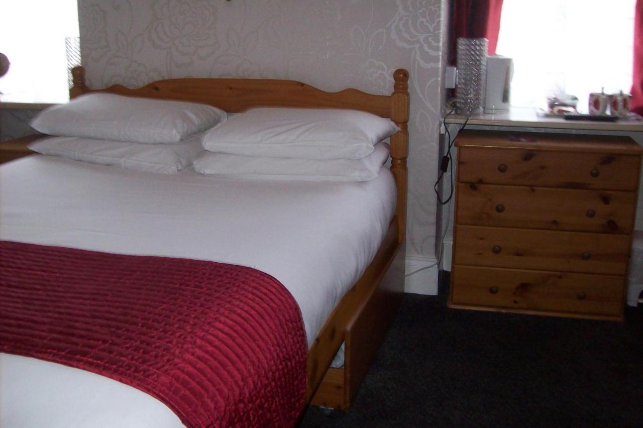 Avalon Guest Accommodation Great Yarmouth Exteriör bild